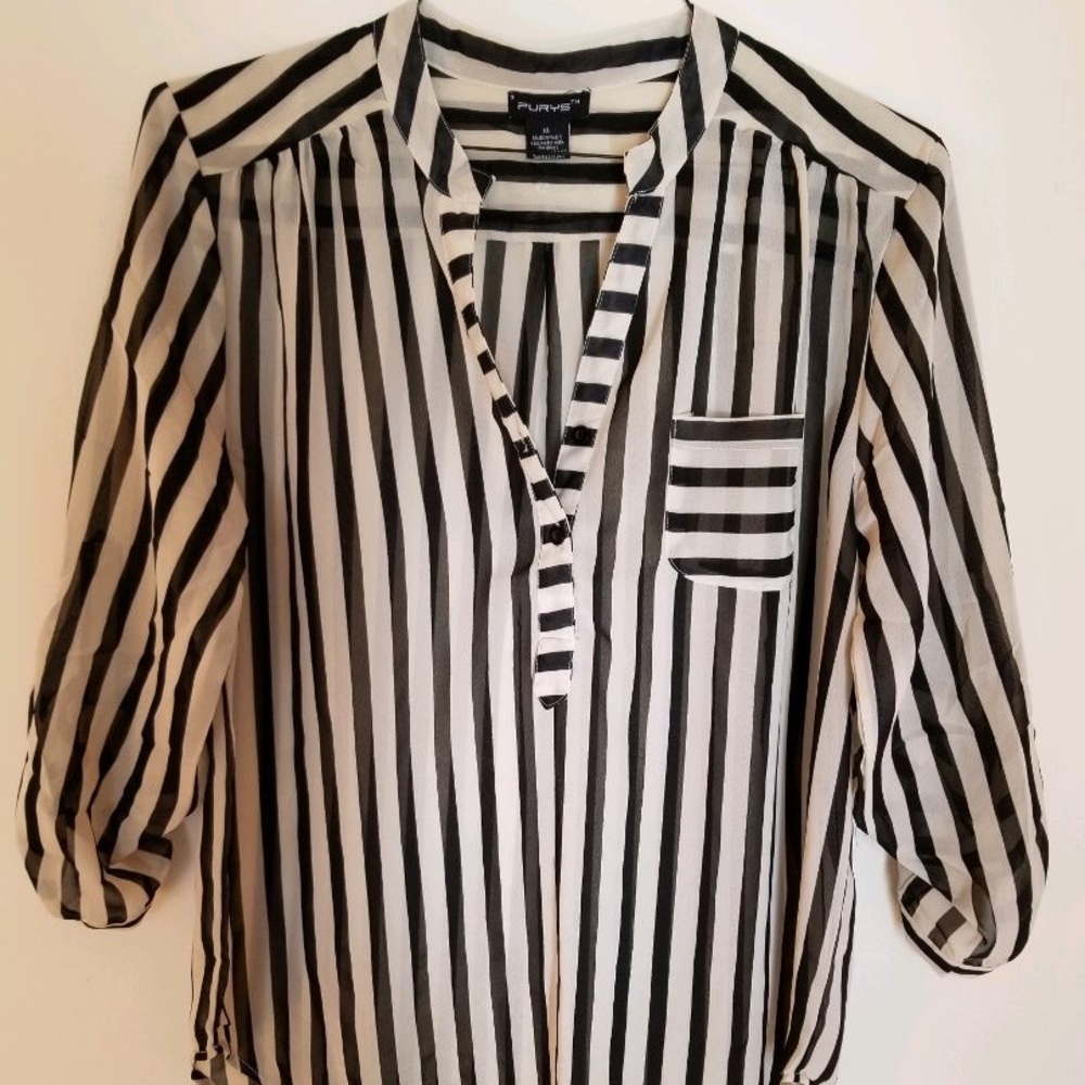 XL striped polyester top.